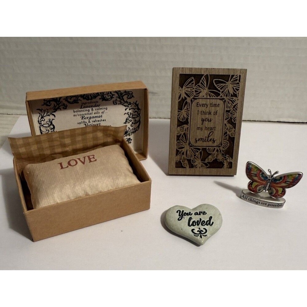 Love Lot 4 pc Vintage Sachet 98 Ganz Butterfly Heart wMessage Mini Wood Standing